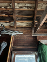 Load image into Gallery viewer, South Hill Garage
